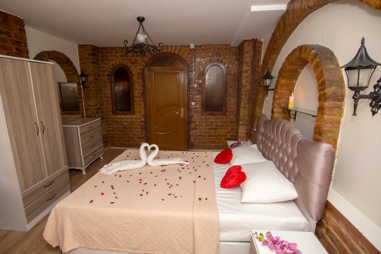 Desina Deluxe Apart Istanbul Exteriör bild